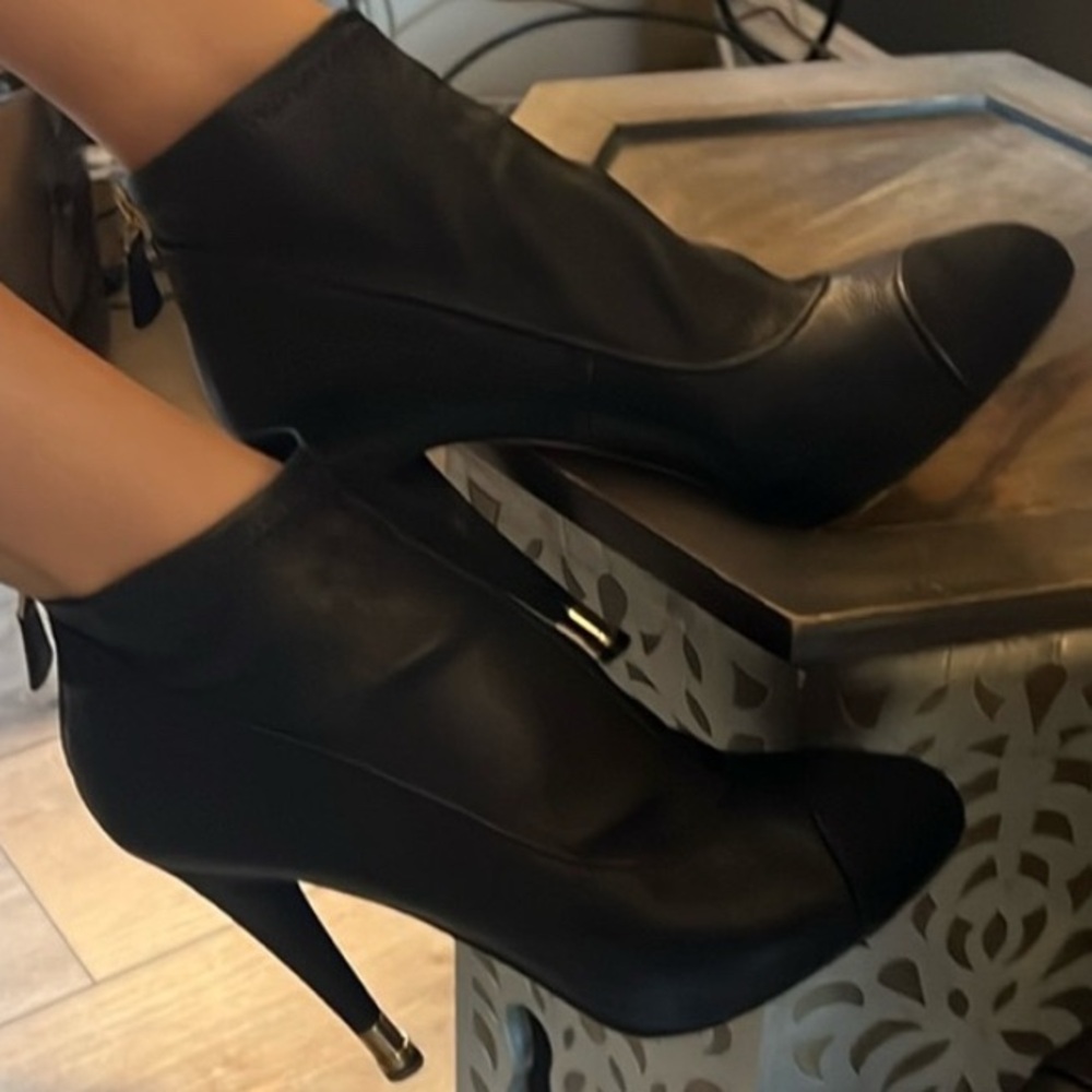 Chanel, size 41 (US 9.5) Elegant Black Ankle Booties, 100% authentic